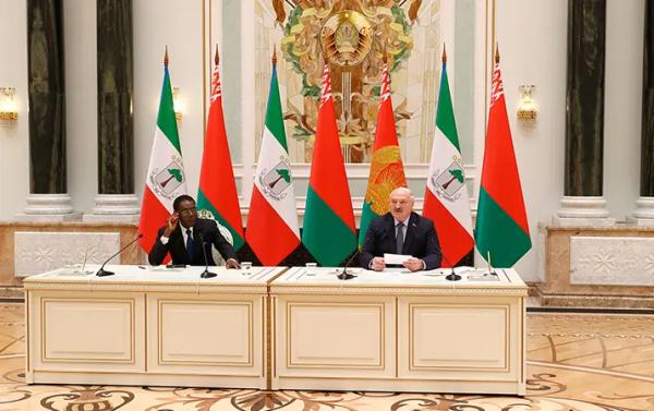 
        Министр здравоохранения Экваториальной Гвинеи: «Ваша медицинская стратегия правильная»			    